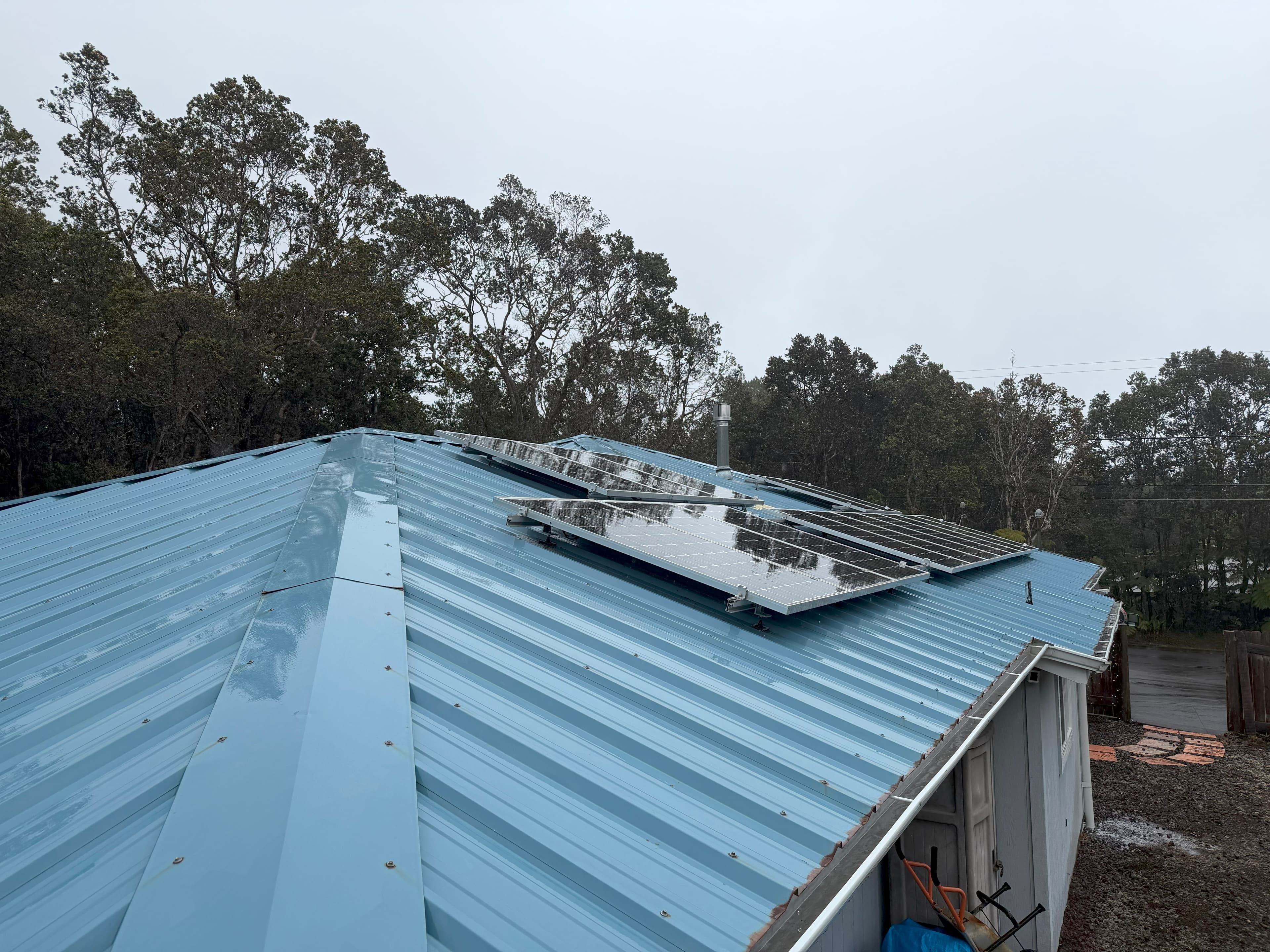 Solar panel cleaning service in Oahu Hawaii